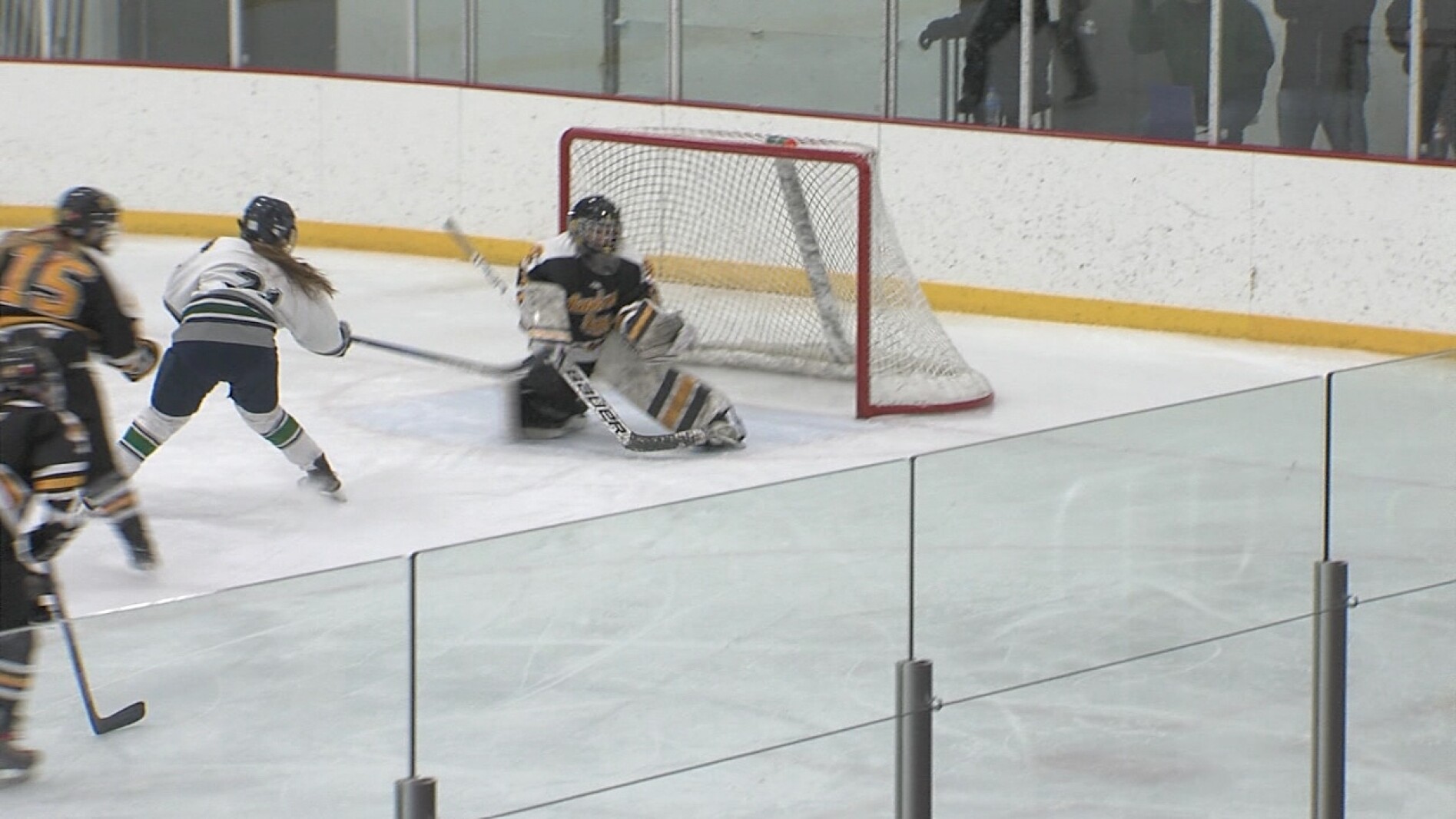 North South Girls Hockey Cruises To Victory InForum Fargo Moorhead north-south-girls-hockey-cruises-to-victory-inforum-fargo-moorhead